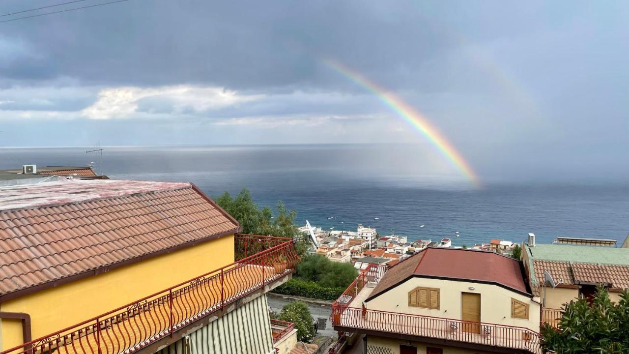 Baia Aurora Villa Letojanni Exterior foto