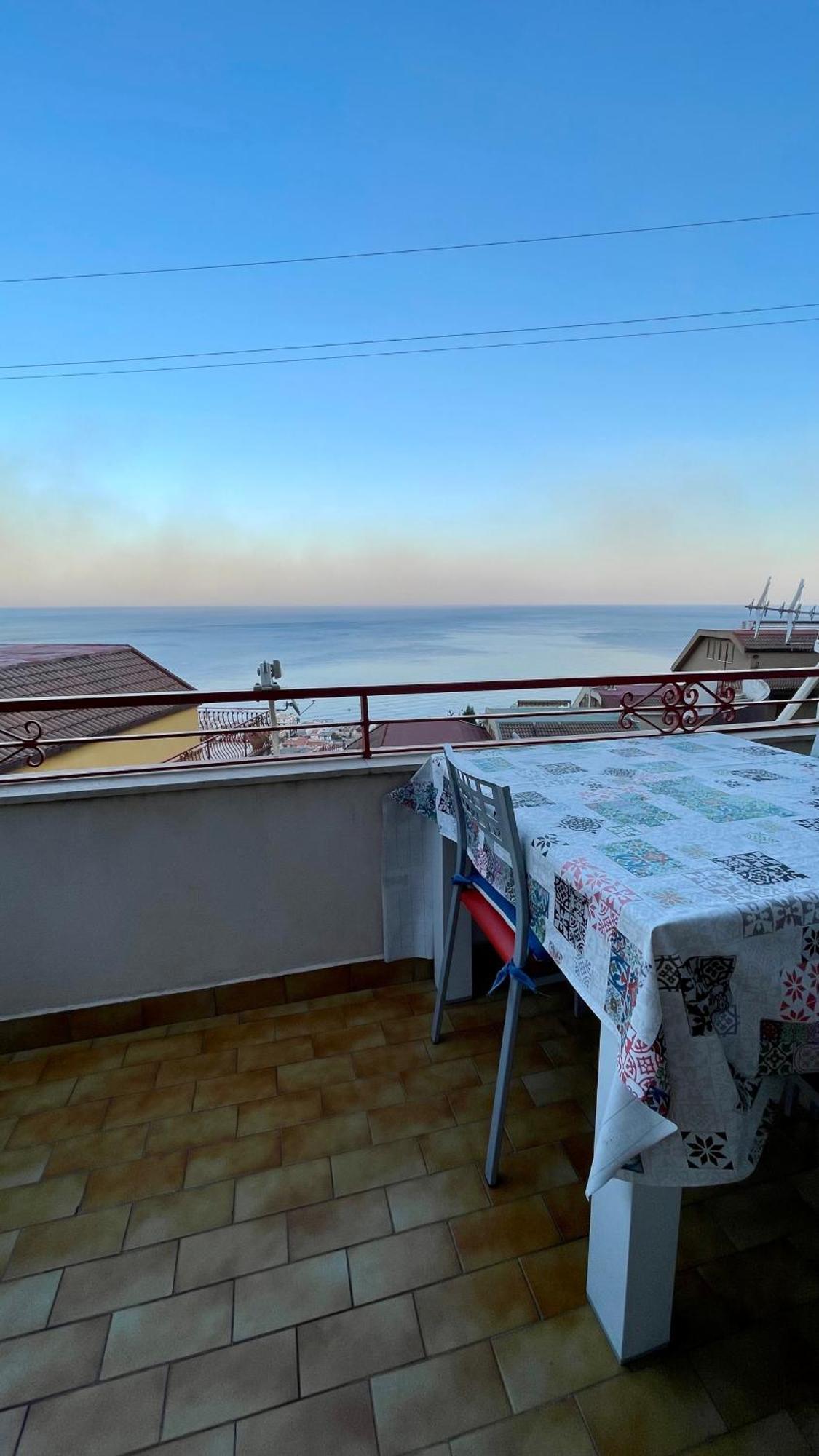Baia Aurora Villa Letojanni Exterior foto